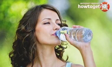 Советы диетологов: сколько нужно и как правильно пить воду, чтобы похудеть и не отекать